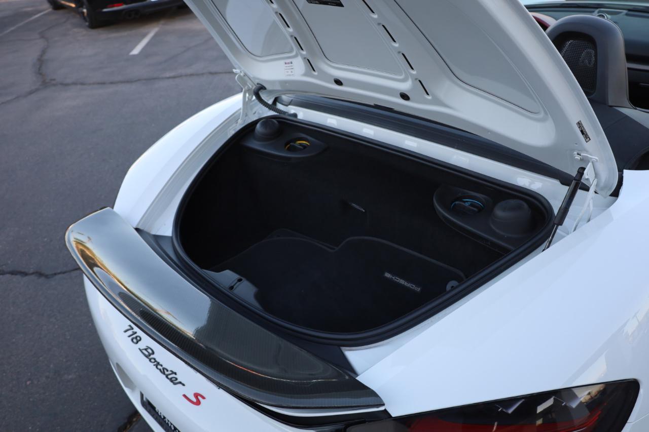 Porsche 718 Boxster S 2017