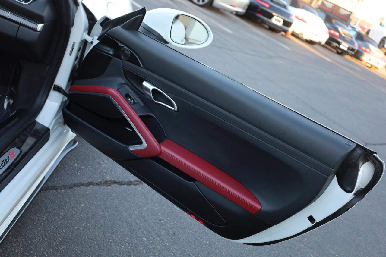 Porsche 718 Boxster S 2017