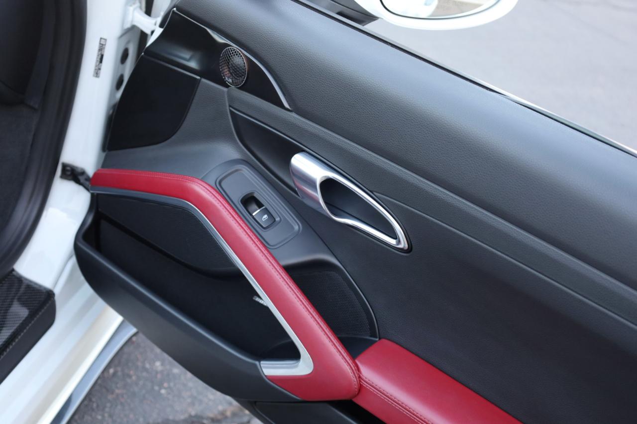 Porsche 718 Boxster S 2017