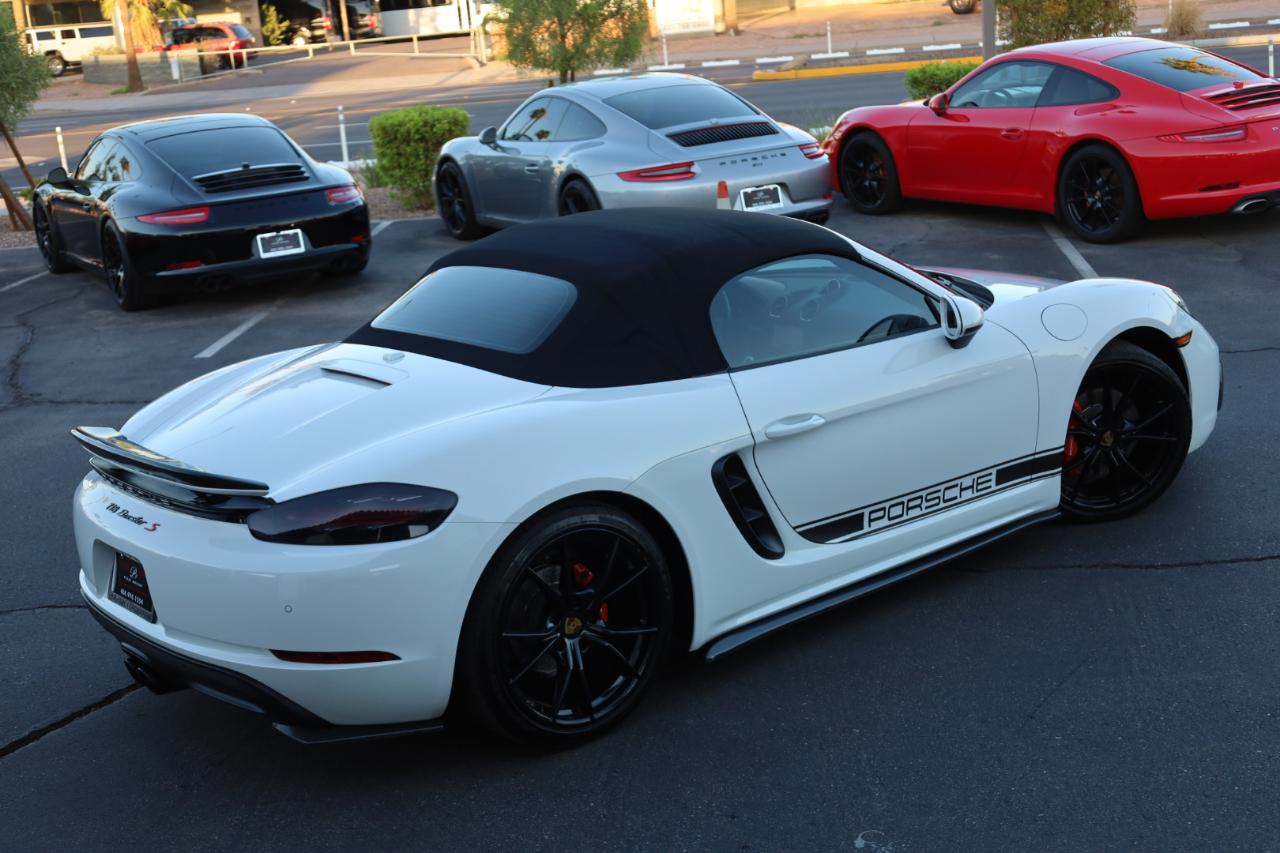 Porsche 718 Boxster S 2017