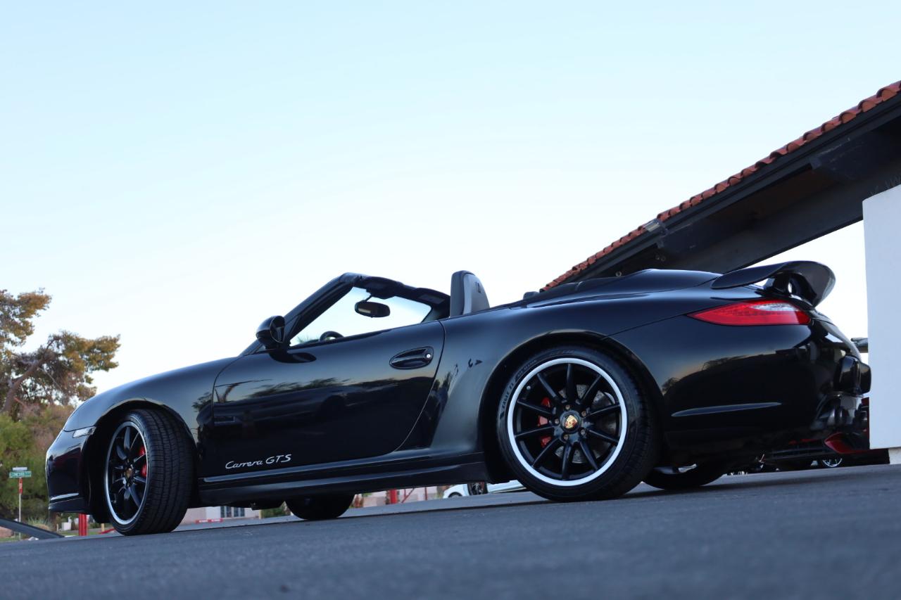 Porsche 911 Carrera GTS Cabriolet 2011