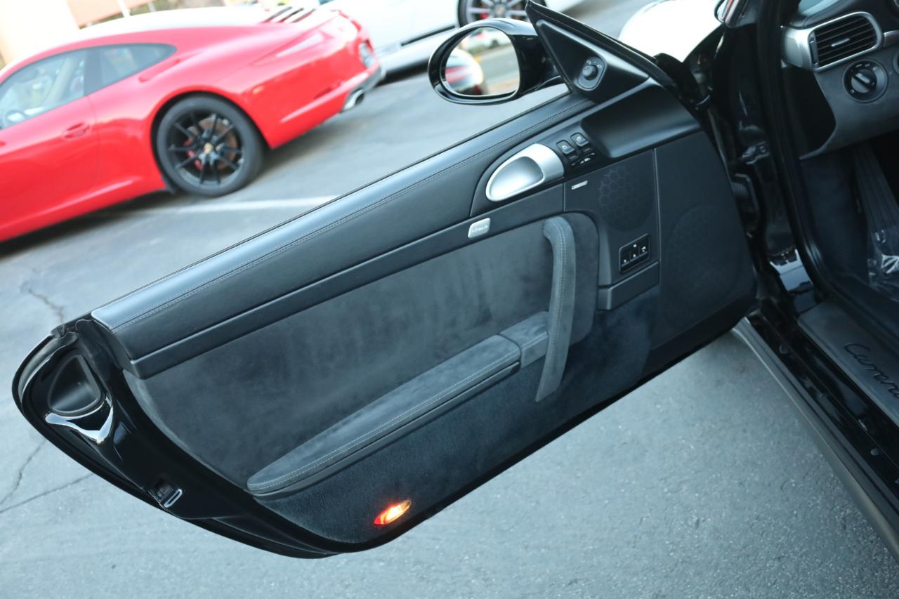Porsche 911 Carrera GTS Cabriolet 2011