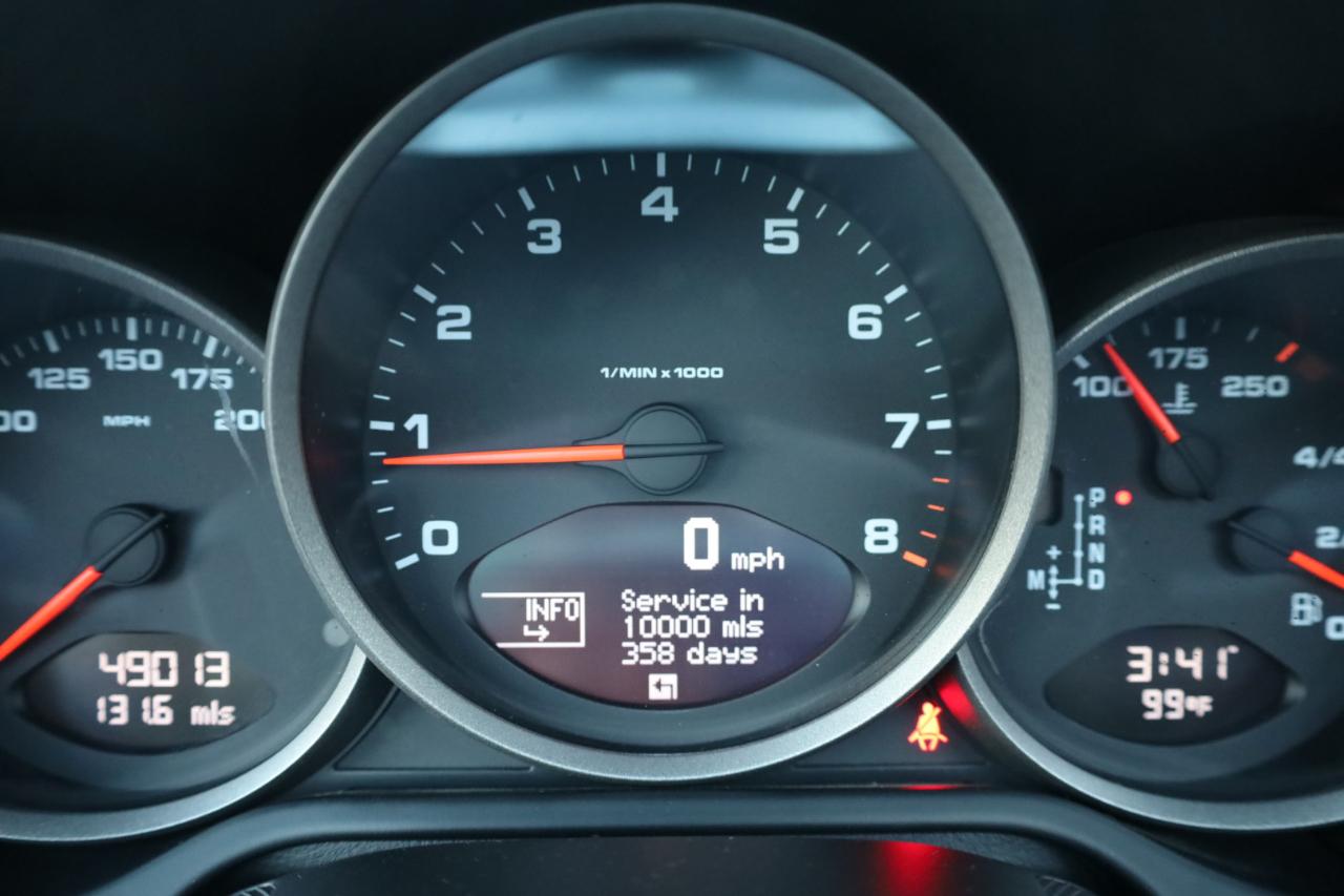 Porsche 911 Carrera GTS Cabriolet 2011