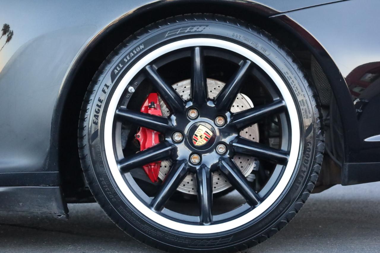 Porsche 911 Carrera GTS Cabriolet 2011