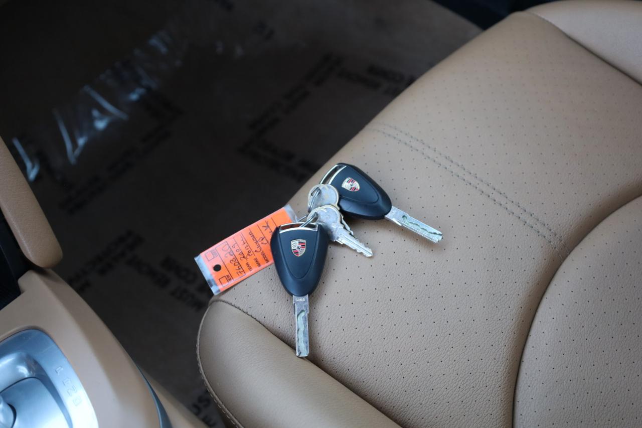 Porsche Cayman Base 2009