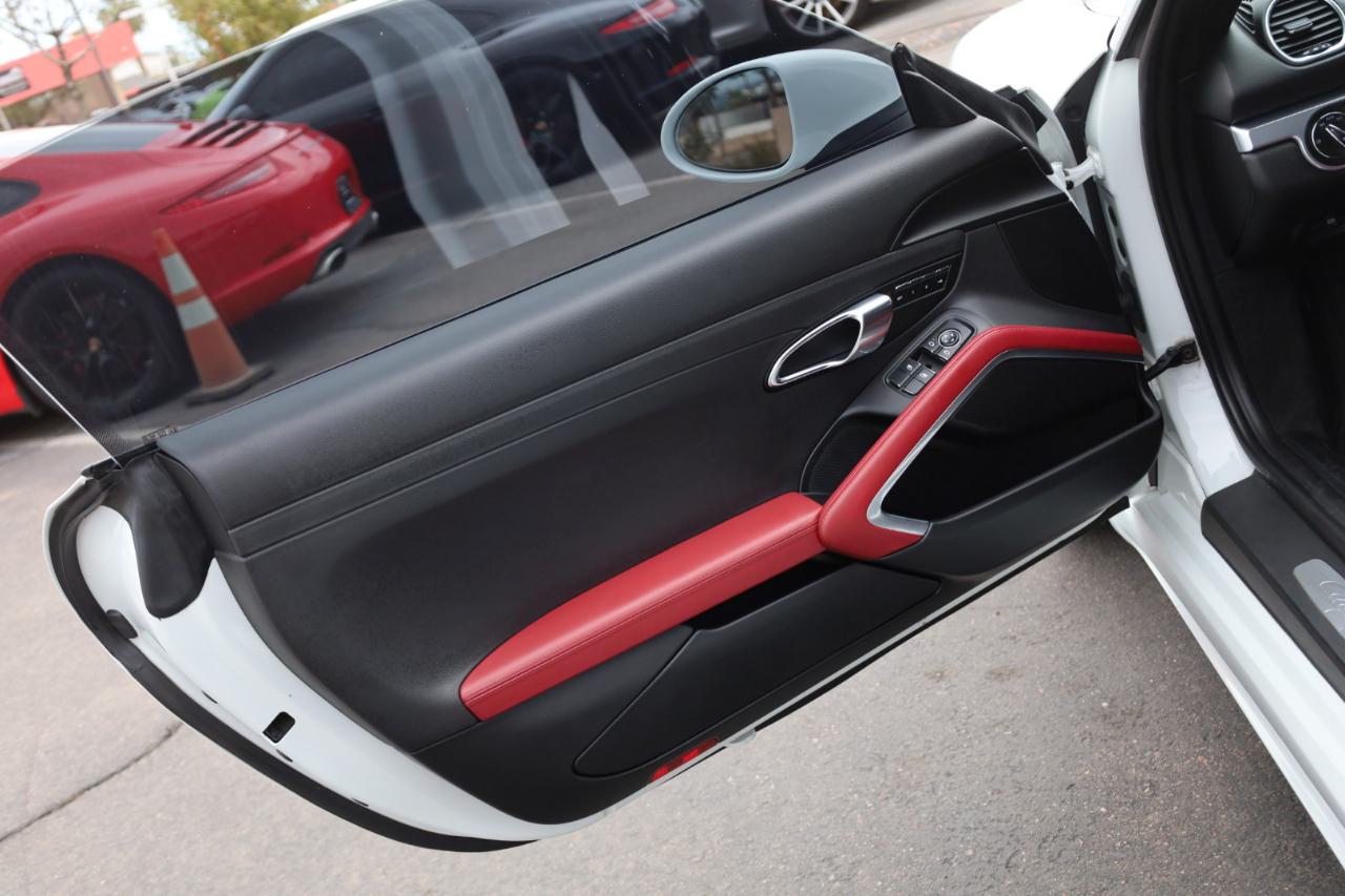 Porsche 718 Cayman Coupe 2018