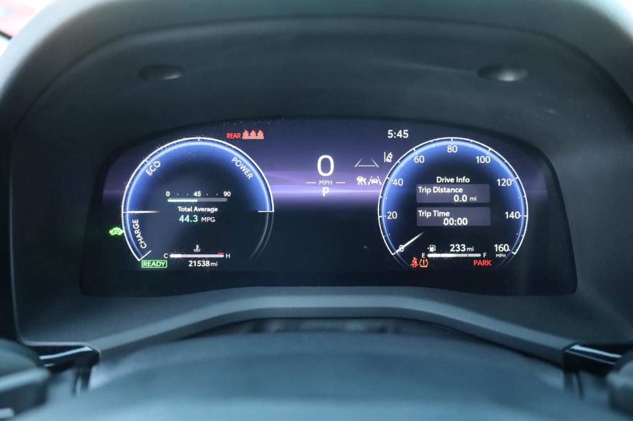 Toyota Camry Hybrid XSE 2025