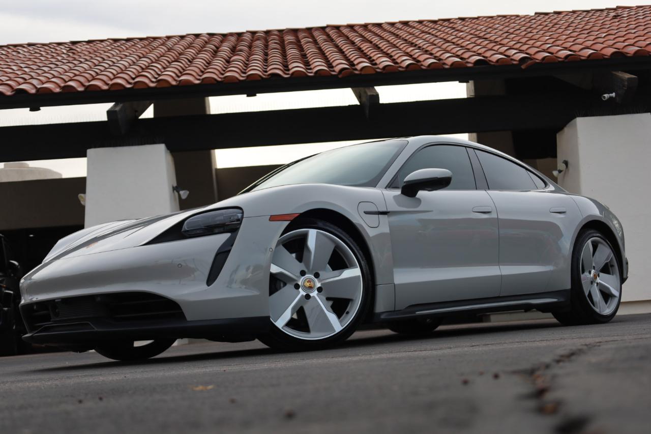 Porsche Taycan Base 2023