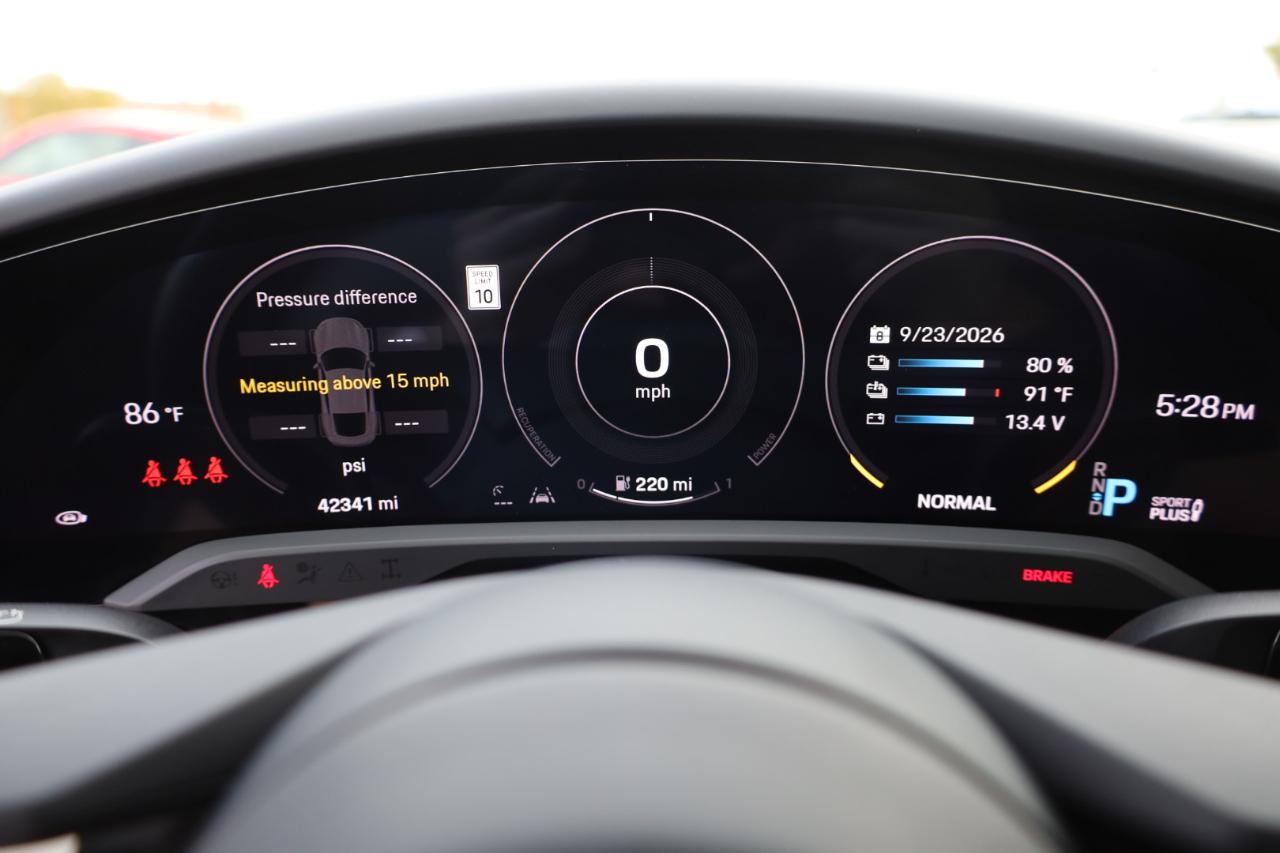 Porsche Taycan Base 2023