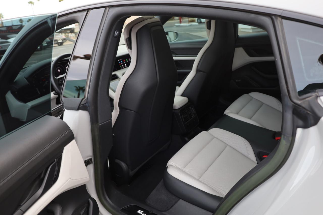 Porsche Taycan Base 2023