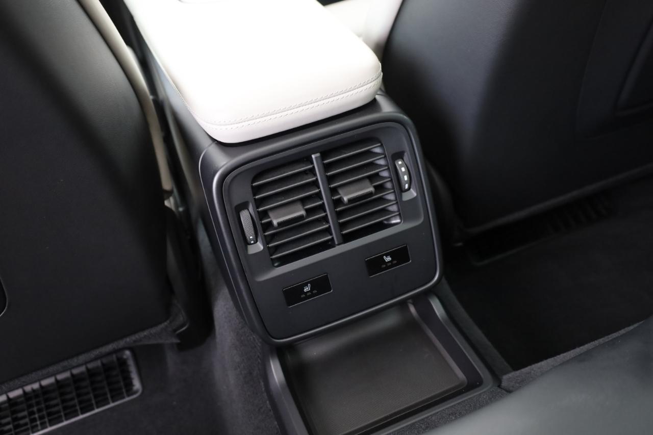 Porsche Taycan Base 2023