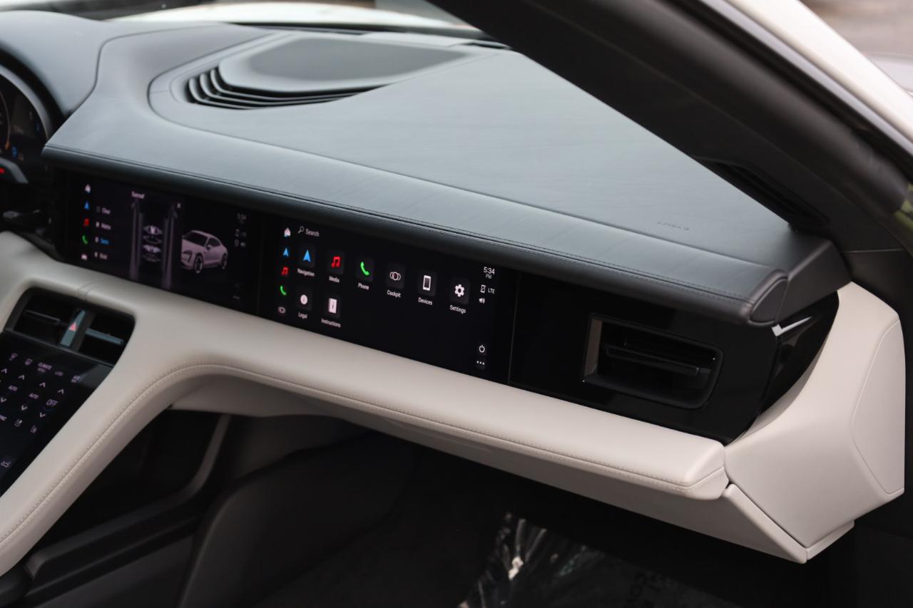 Porsche Taycan Base 2023