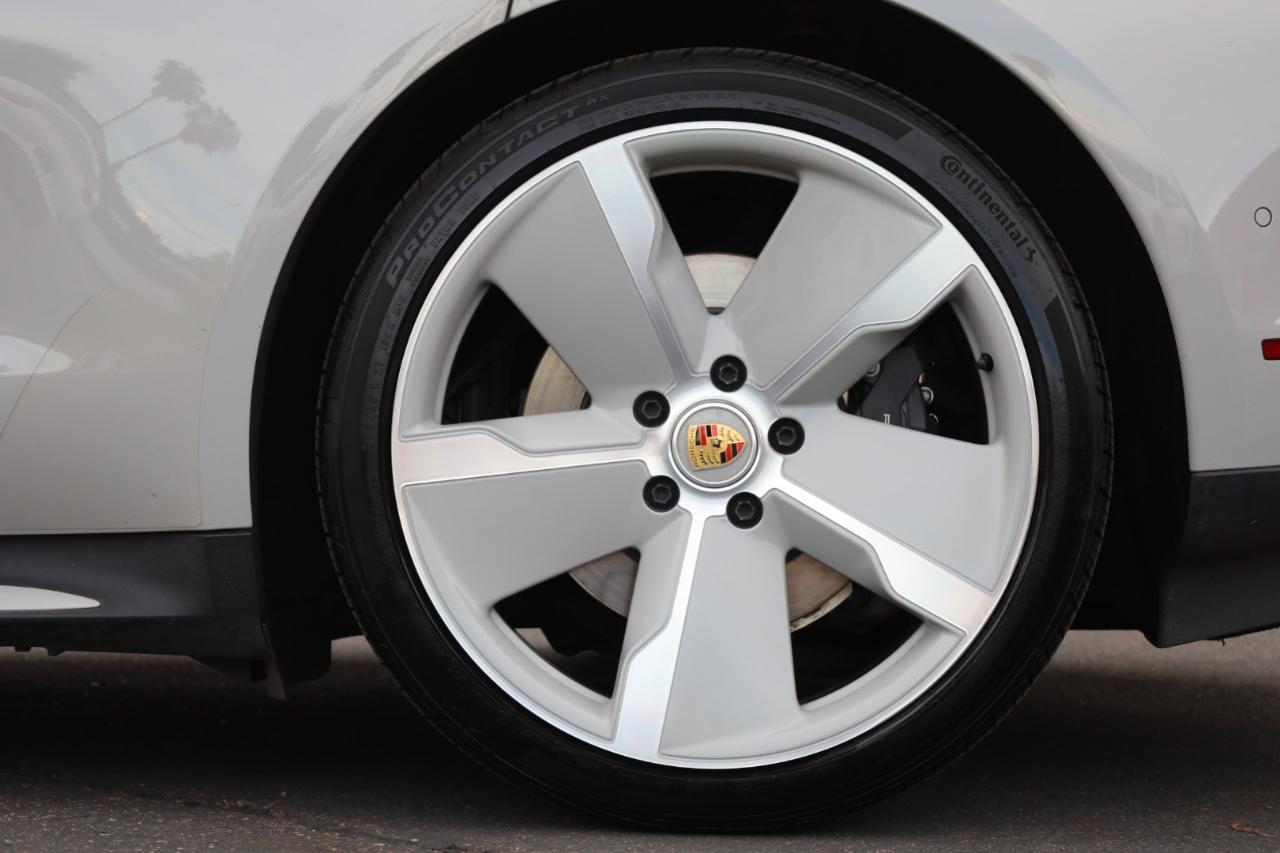 Porsche Taycan Base 2023