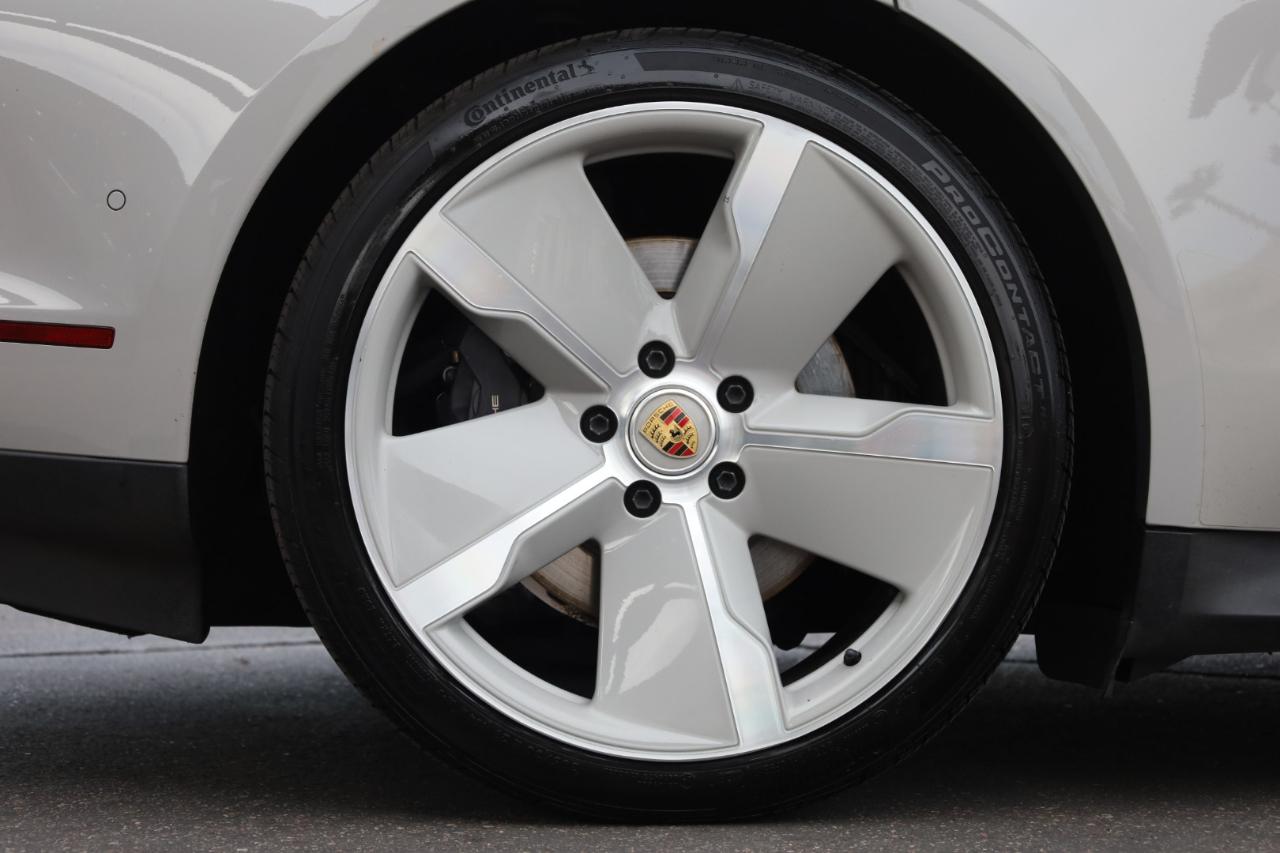 Porsche Taycan Base 2023