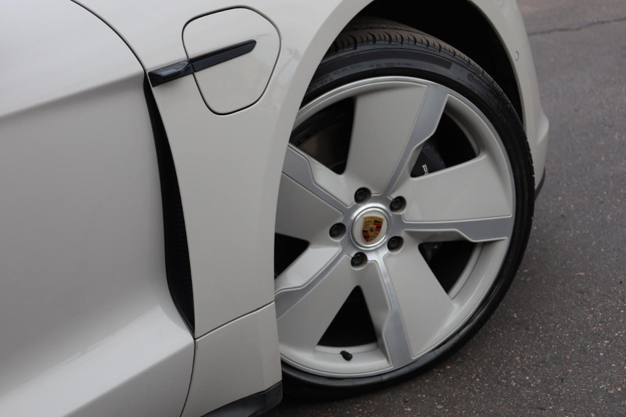 Porsche Taycan Base 2023