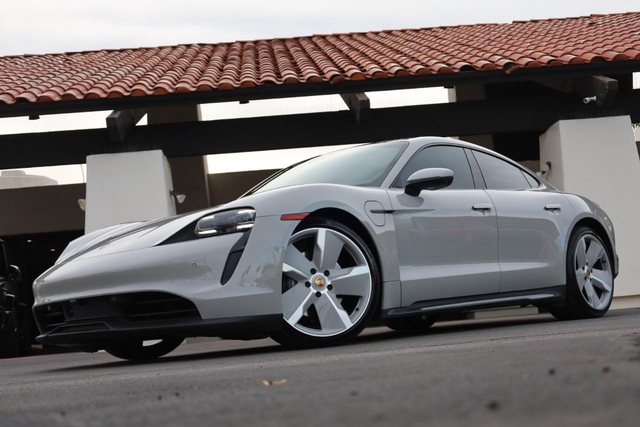 Porsche Taycan Base 2023