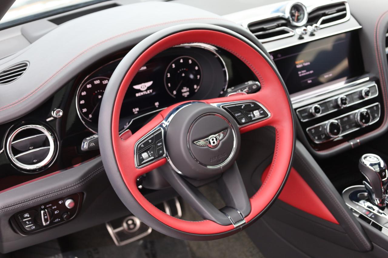 Bentley Bentayga Azure AWD 2023