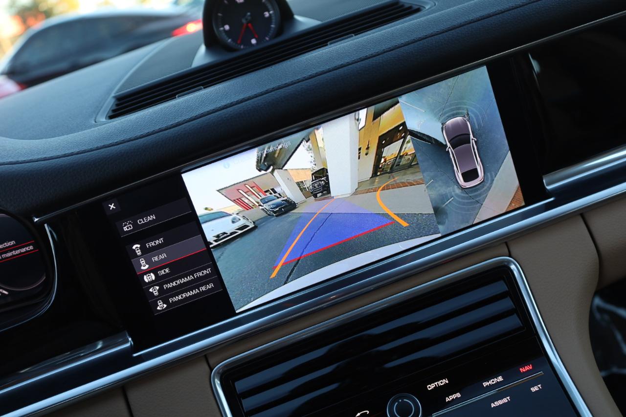 Porsche Panamera 4 AWD 2020