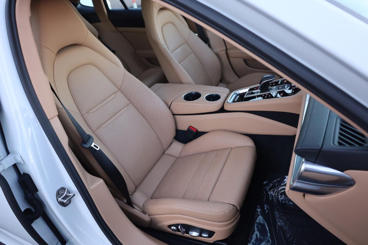 Porsche Panamera 4 AWD 2020