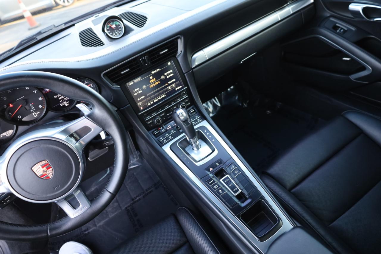 Porsche 911 Carrera 4 Coupe 2015