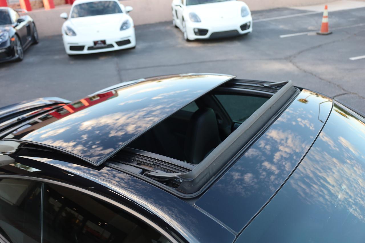 Porsche 911 Carrera 4 Coupe 2015