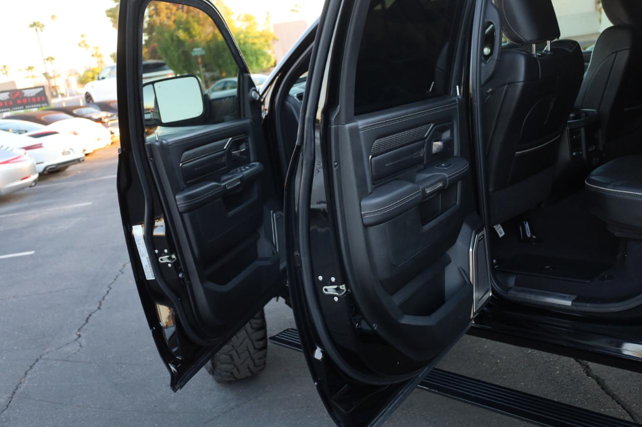 RAM 2500 Limited Crew Cab SWB 4WD 2020
