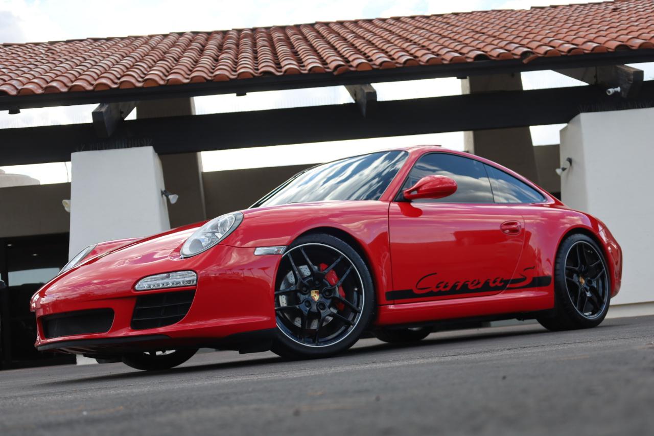 Porsche 911 Carrera S Coupe 2011