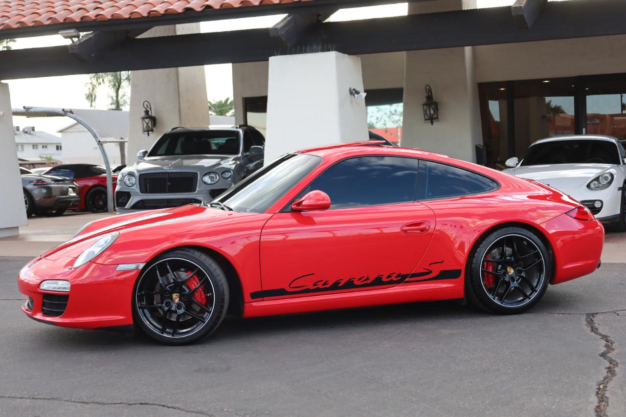 Porsche 911 Carrera S Coupe 2011
