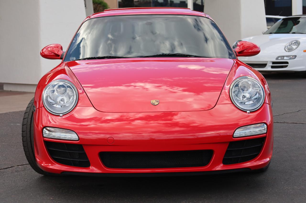 Porsche 911 Carrera S Coupe 2011