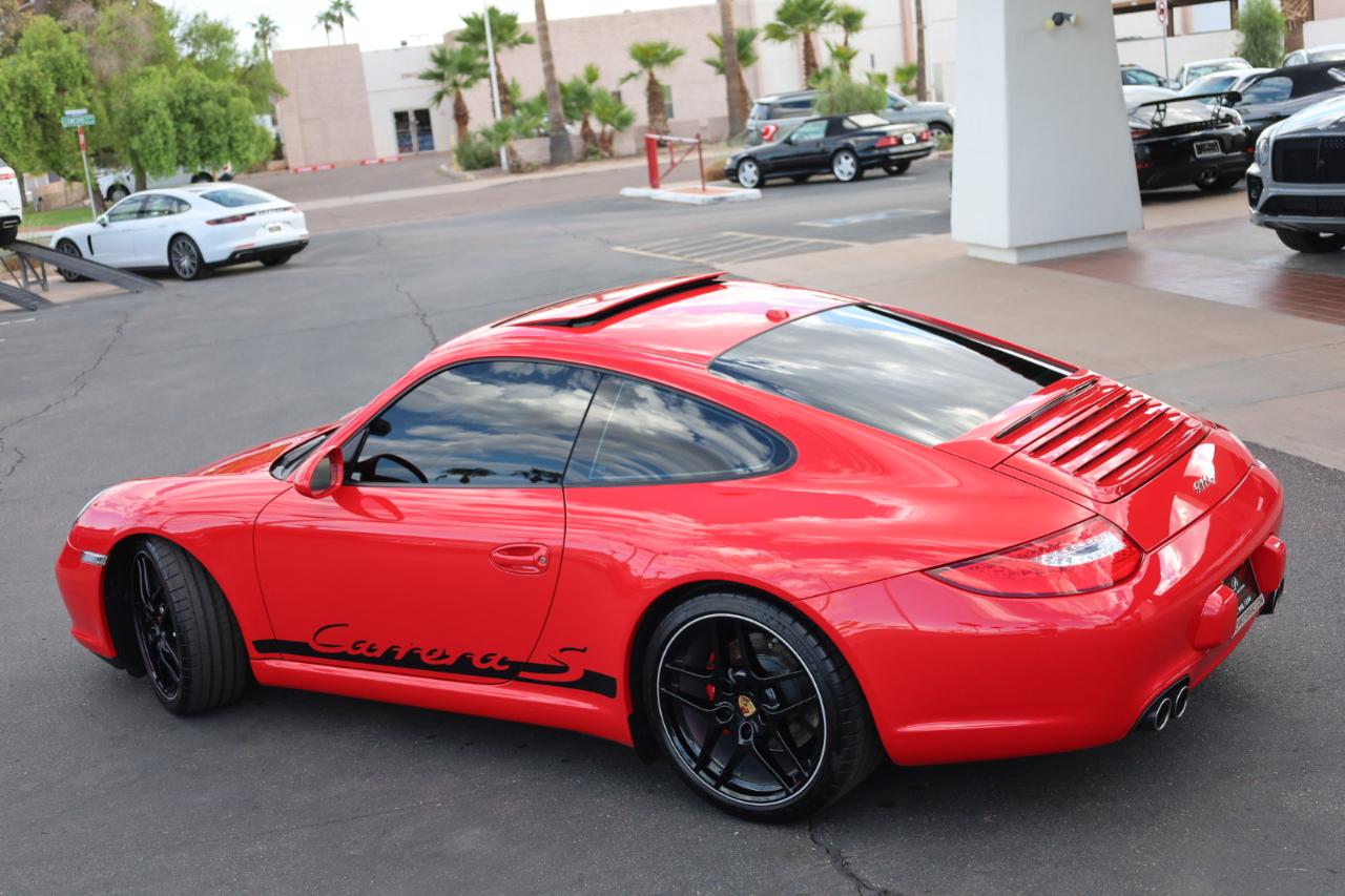 Porsche 911 Carrera S Coupe 2011