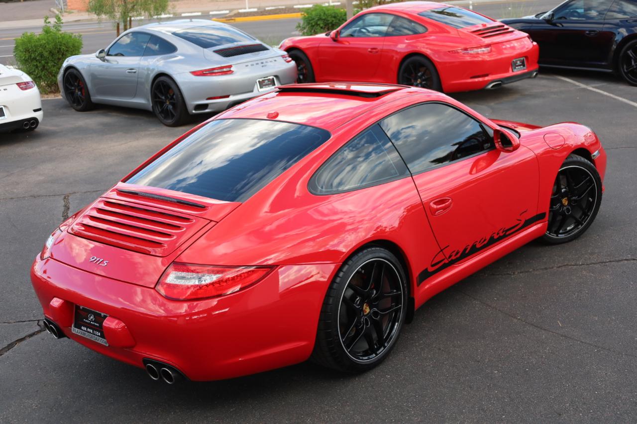 Porsche 911 Carrera S Coupe 2011