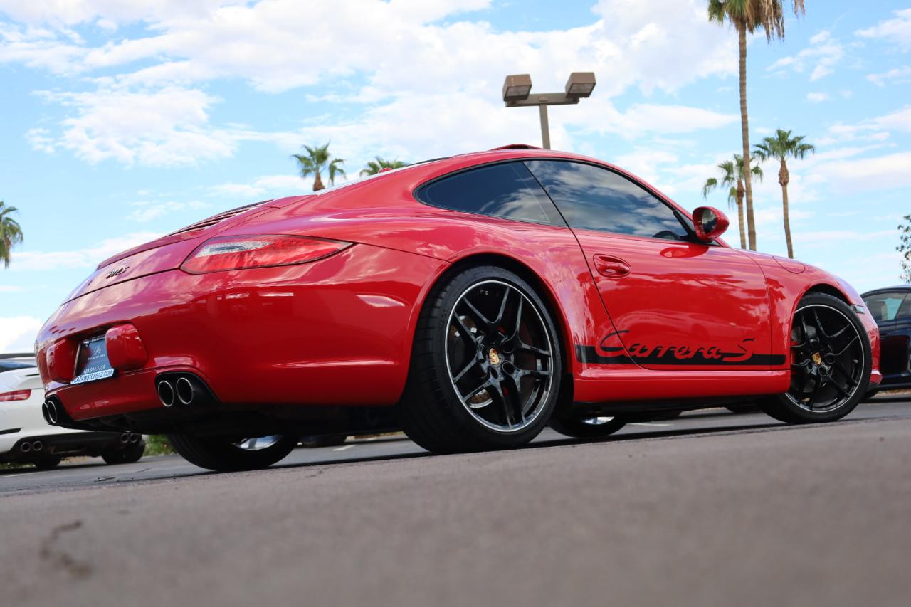 Porsche 911 Carrera S Coupe 2011