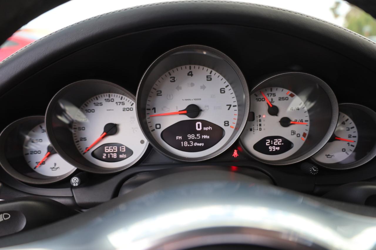 Porsche 911 Carrera S Coupe 2011