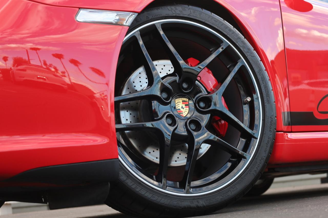 Porsche 911 Carrera S Coupe 2011