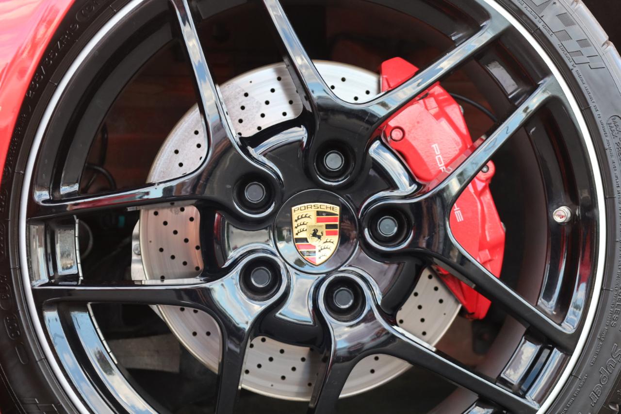 Porsche 911 Carrera S Coupe 2011