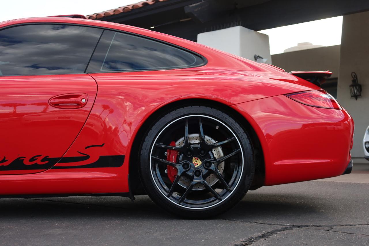 Porsche 911 Carrera S Coupe 2011