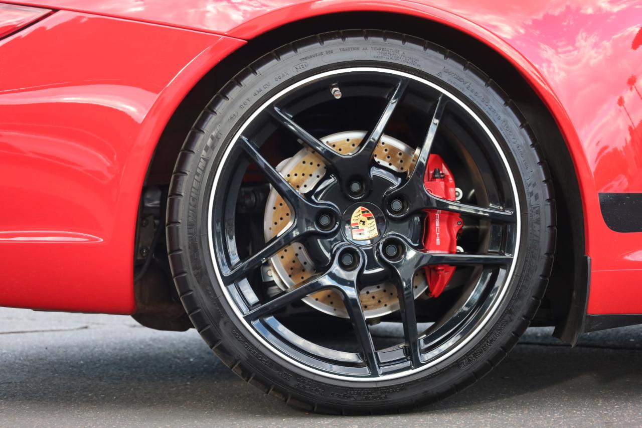 Porsche 911 Carrera S Coupe 2011