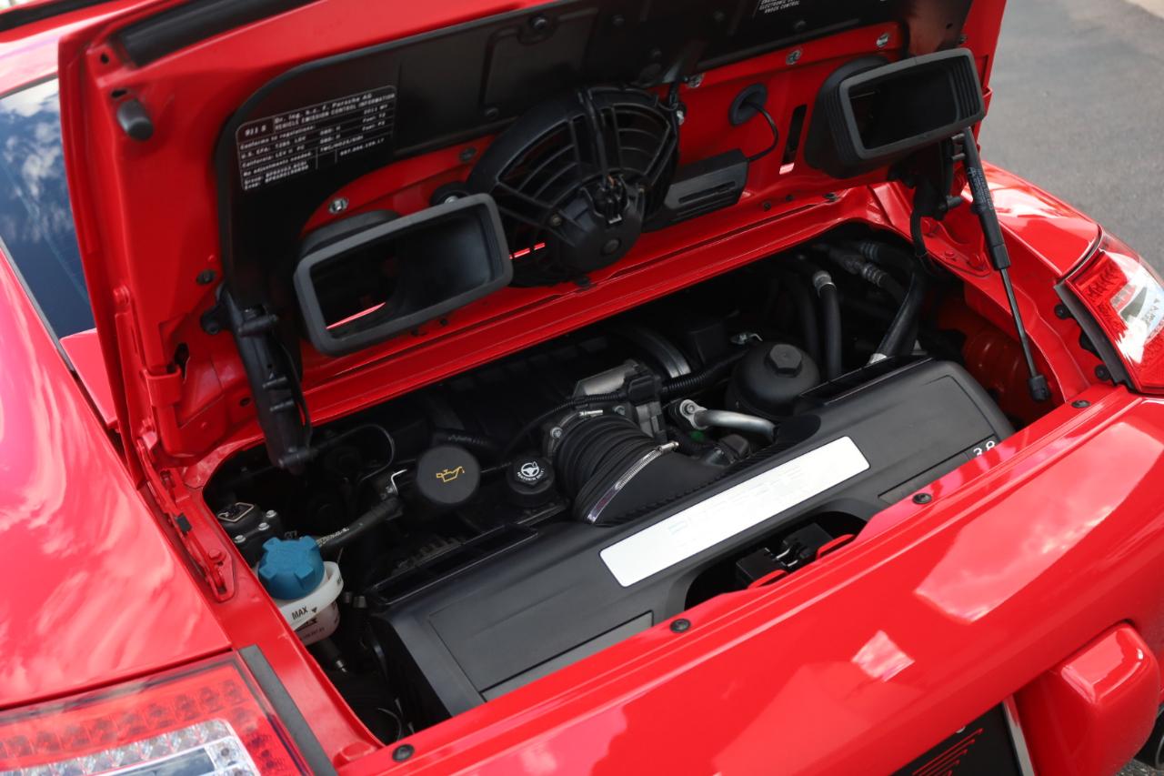 Porsche 911 Carrera S Coupe 2011