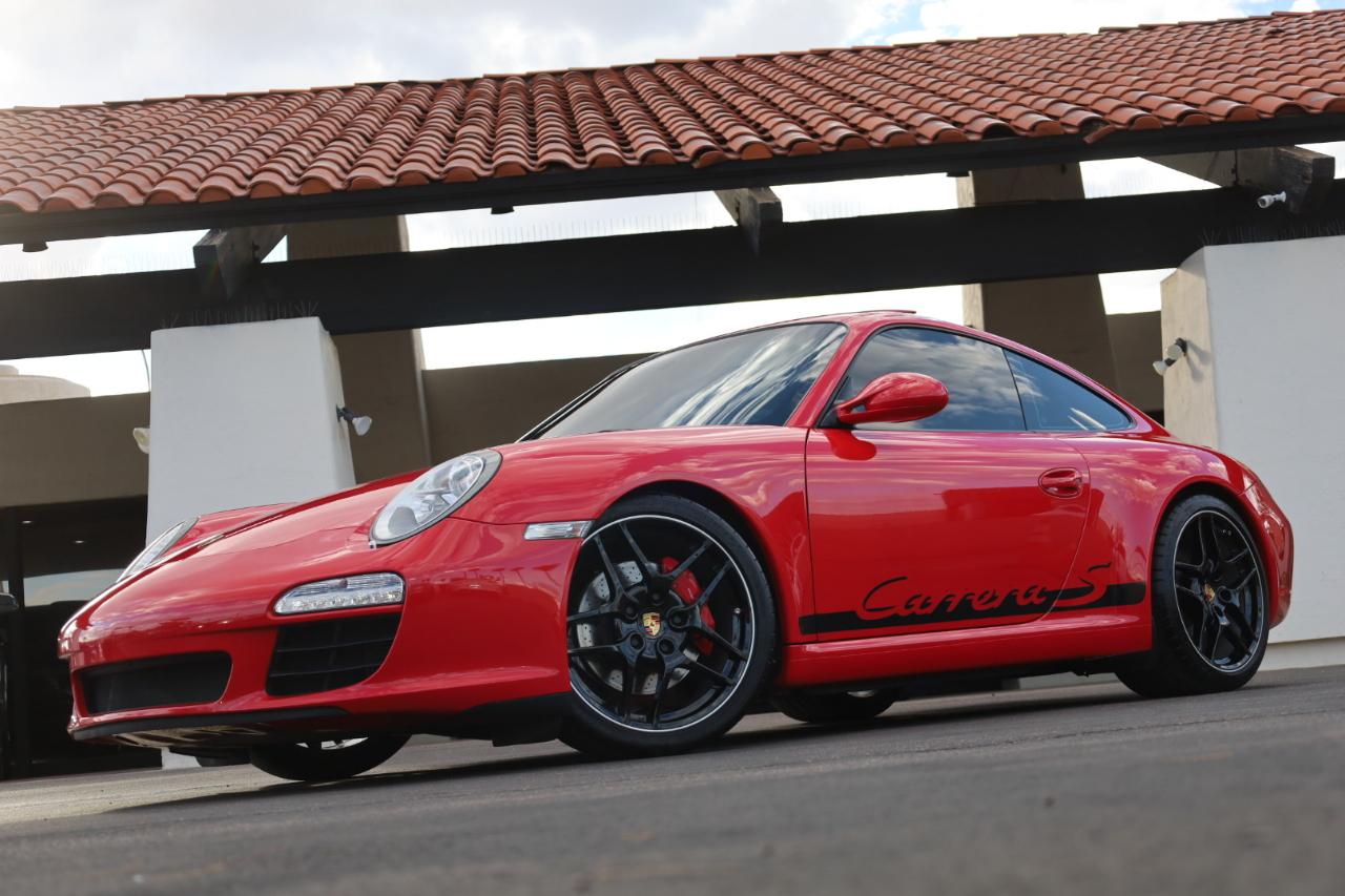 Porsche 911 Carrera S Coupe 2011