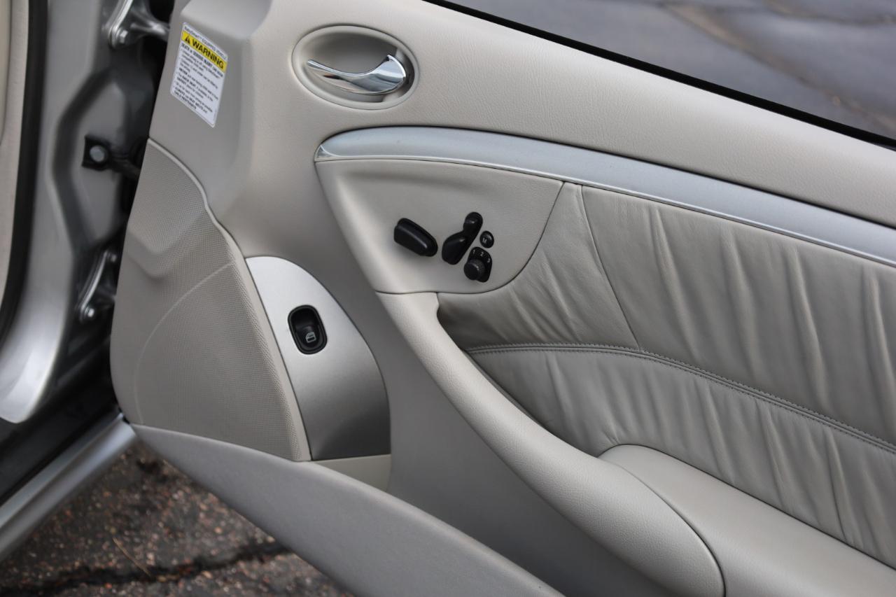 Mercedes-Benz CLK-Class CLK55 AMG Cabriolet 2004