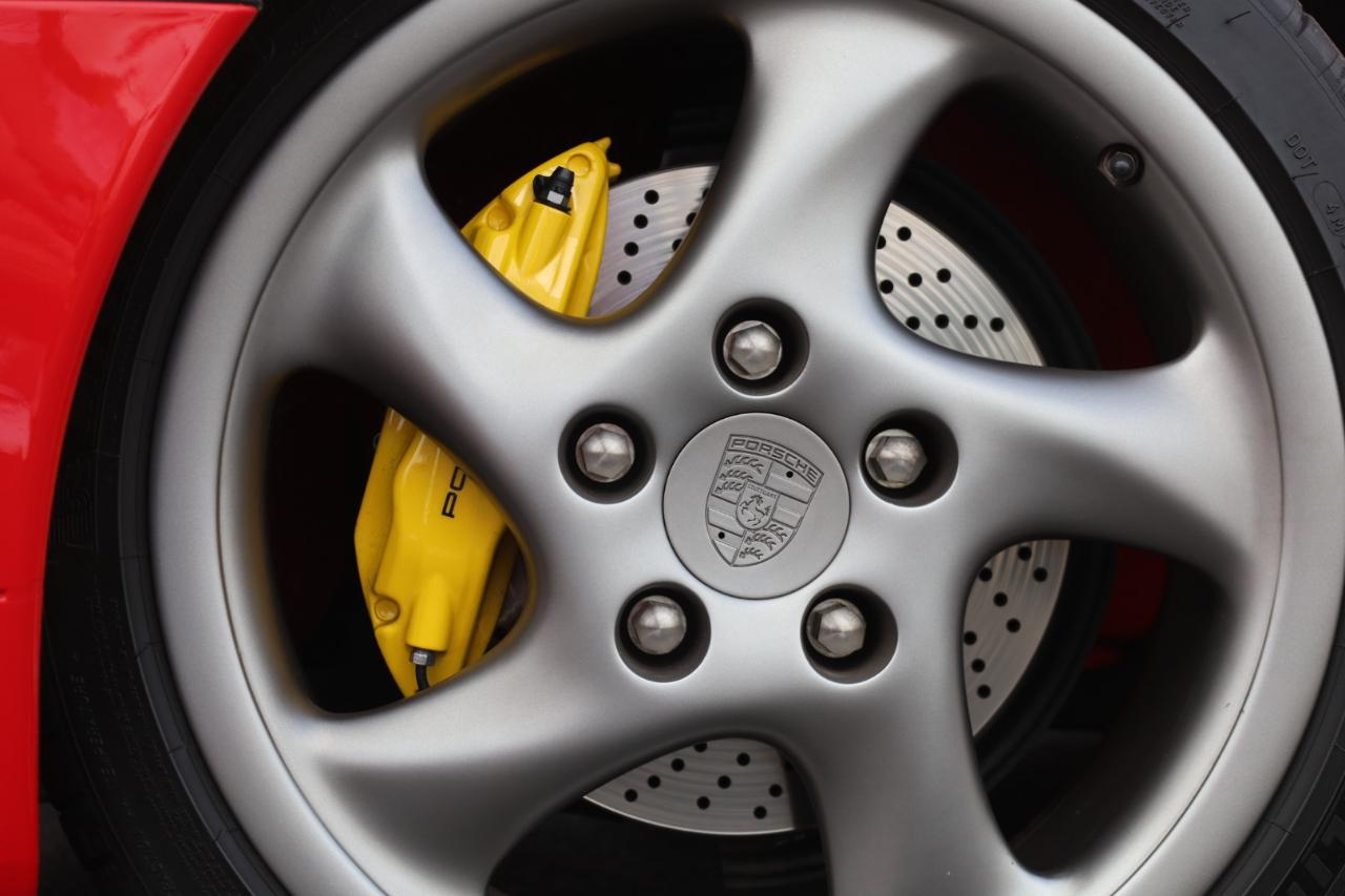 Porsche 911 Carrera S 1998