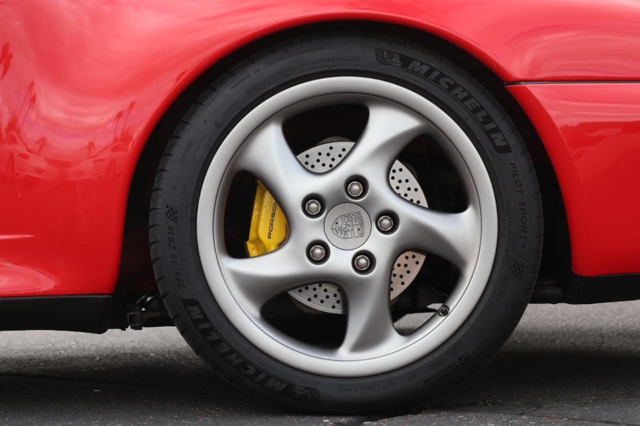 Porsche 911 Carrera S 1998