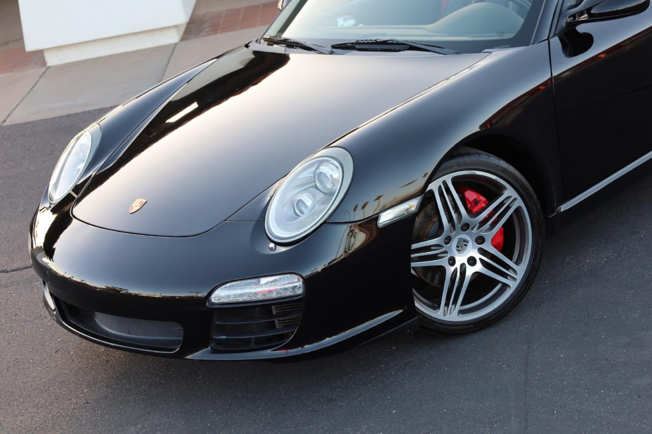 Porsche 911 Carrera S Cabriolet 2010