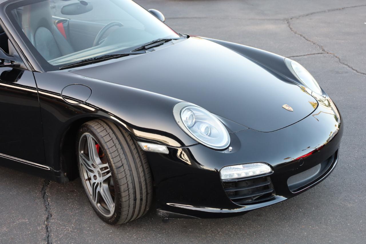 Porsche 911 Carrera S Cabriolet 2010