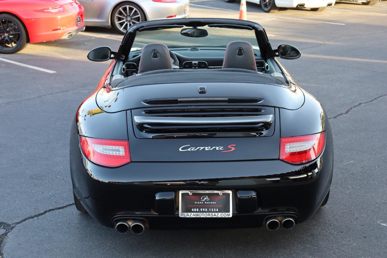 Porsche 911 Carrera S Cabriolet 2010