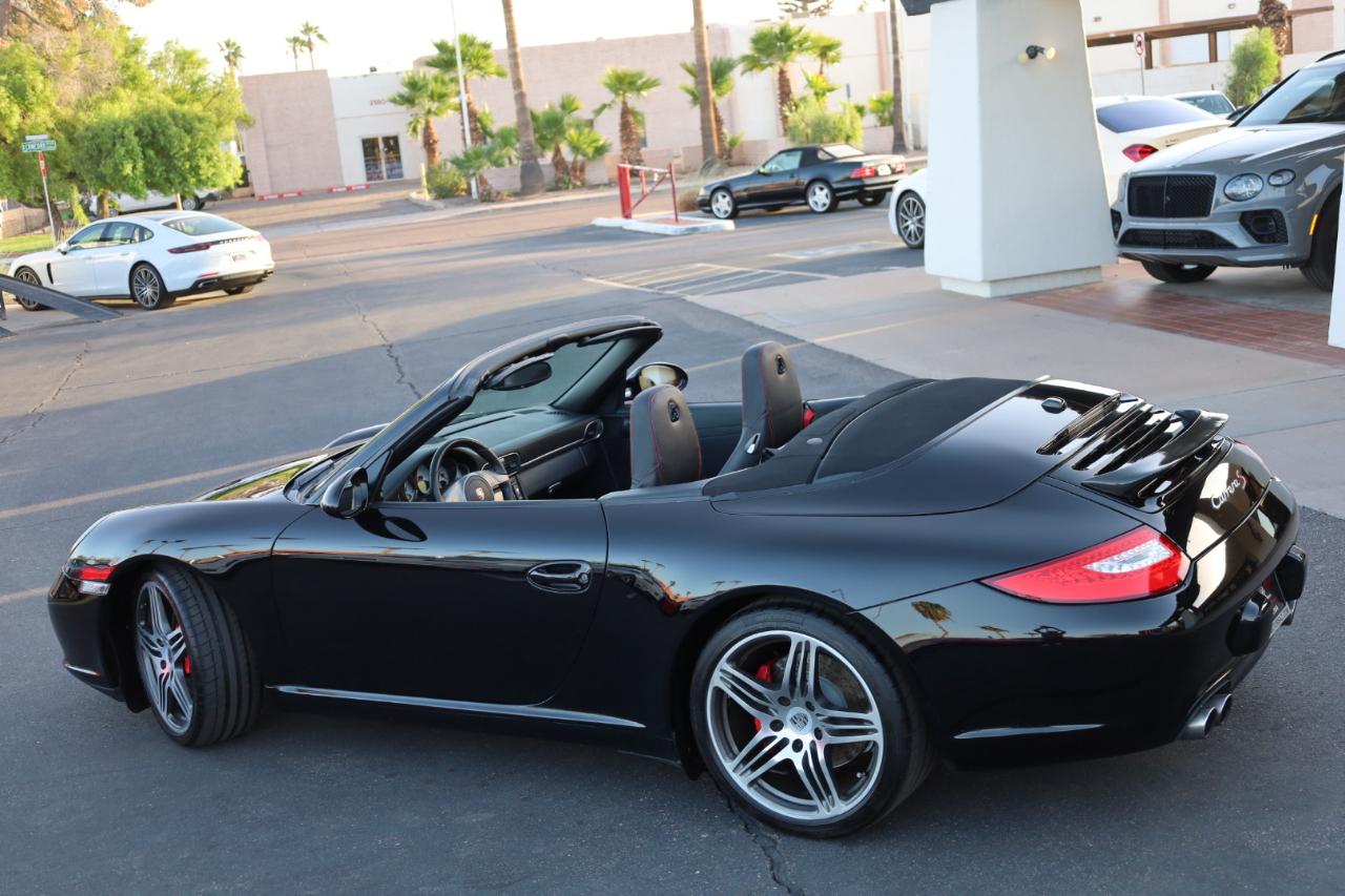 Porsche 911 Carrera S Cabriolet 2010