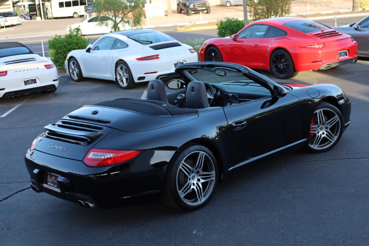 Porsche 911 Carrera S Cabriolet 2010