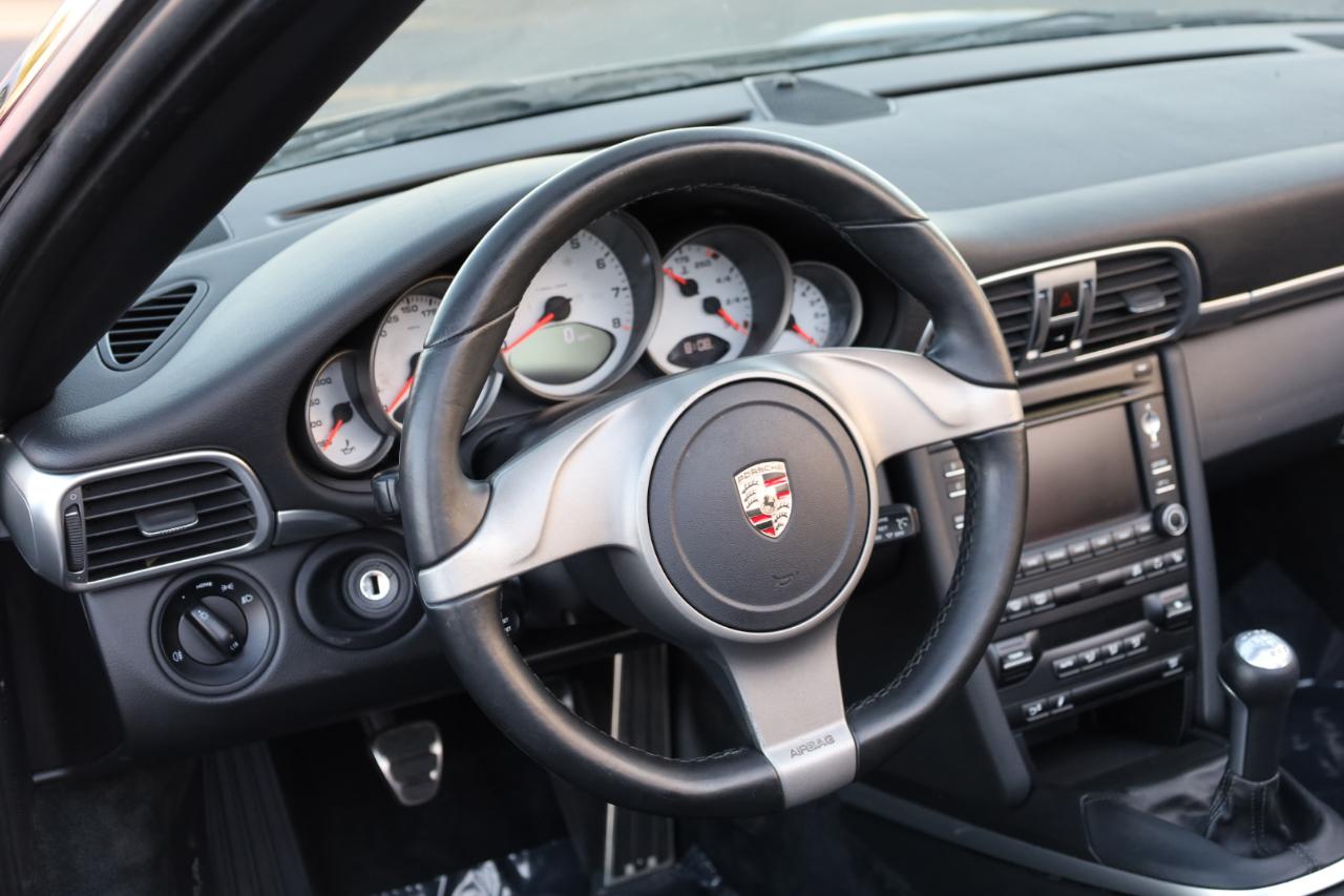 Porsche 911 Carrera S Cabriolet 2010