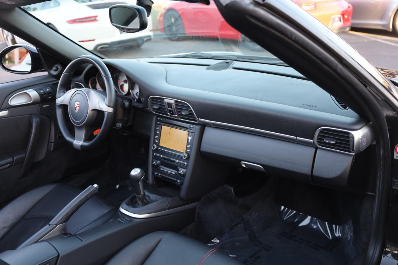 Porsche 911 Carrera S Cabriolet 2010