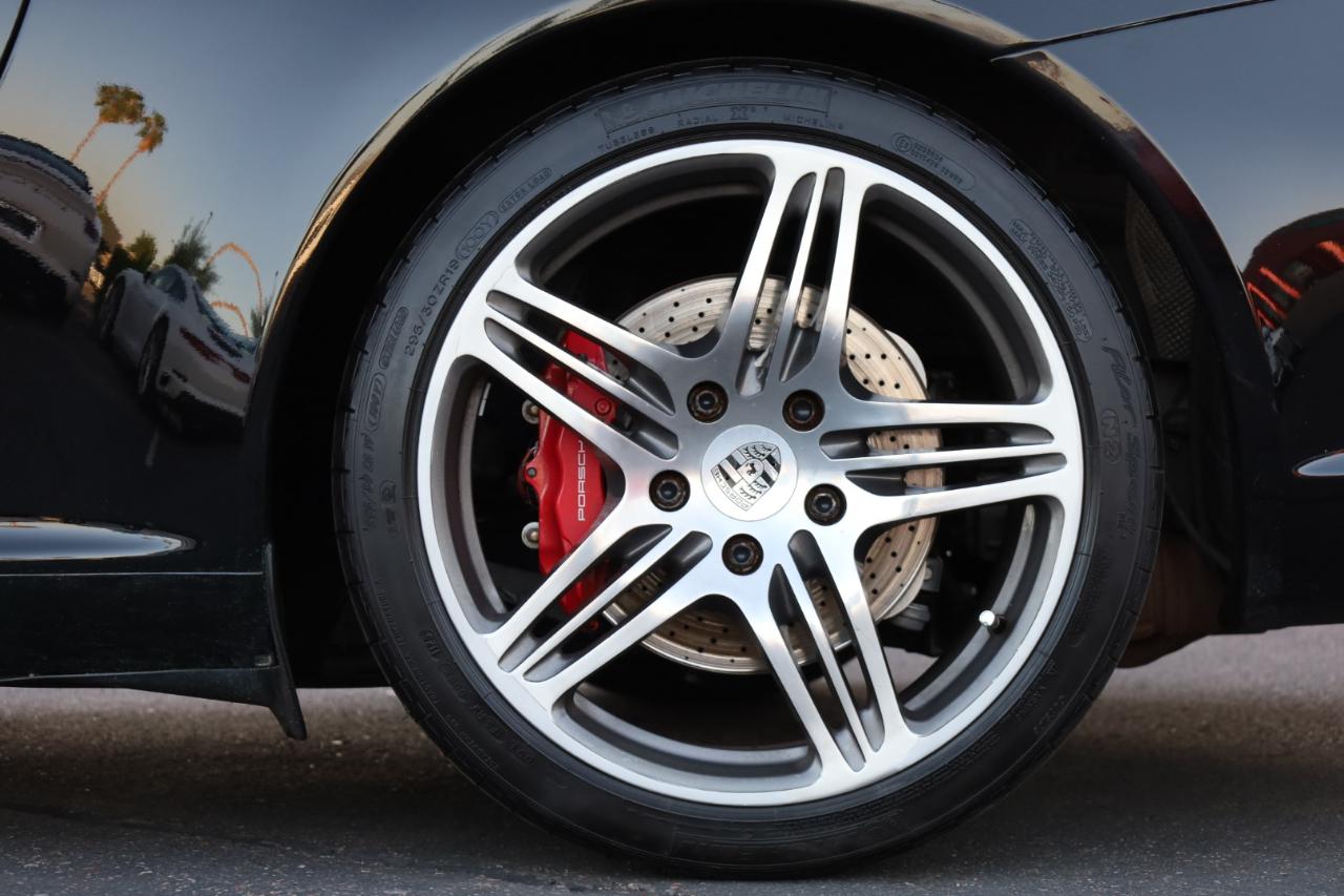 Porsche 911 Carrera S Cabriolet 2010